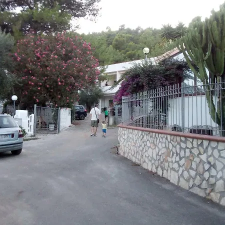 Casa Mare Maria Holiday home *